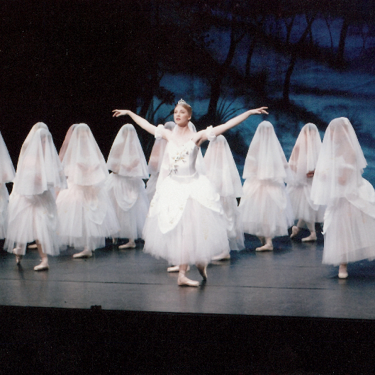 Giselle at Curtin Theatre